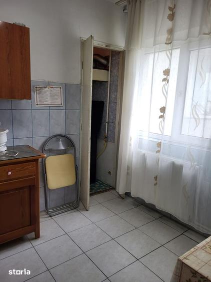 Apartament cu 3 camere decomandat în Anda