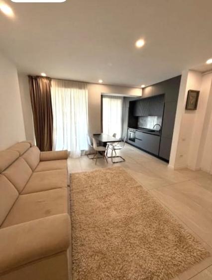 Apartament cu 3 camere decomandat, mobilat în Pipera