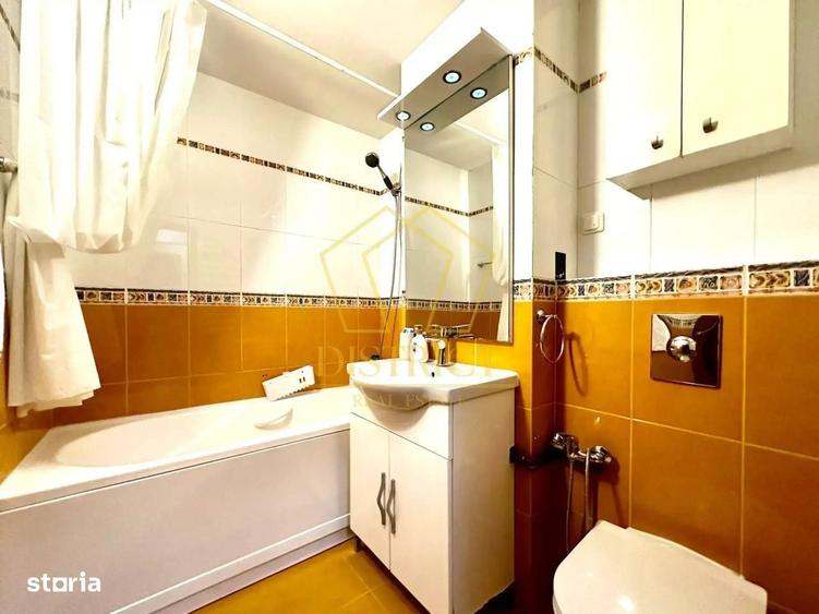 Apartament cu 3 camere în Aradului