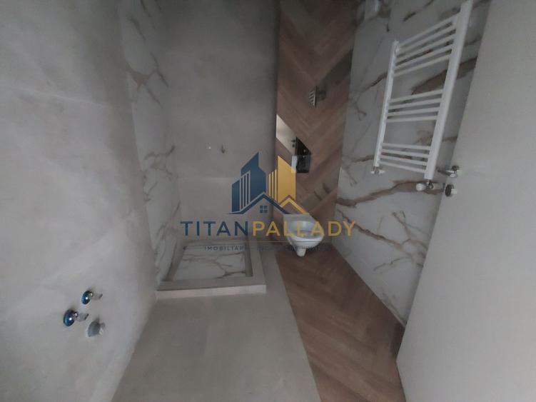 Penthouse cu 4 camere decomandat în Theodor Pallady