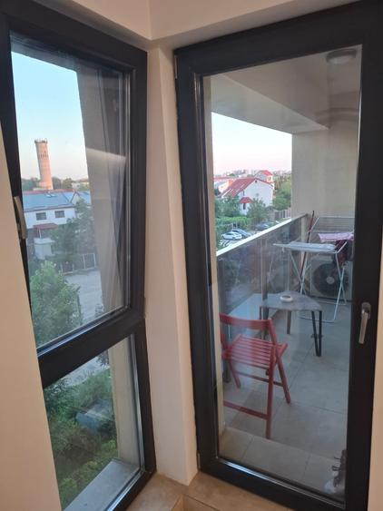 Apartament cu 2 camere semidecomandat, mobilat în Giulești