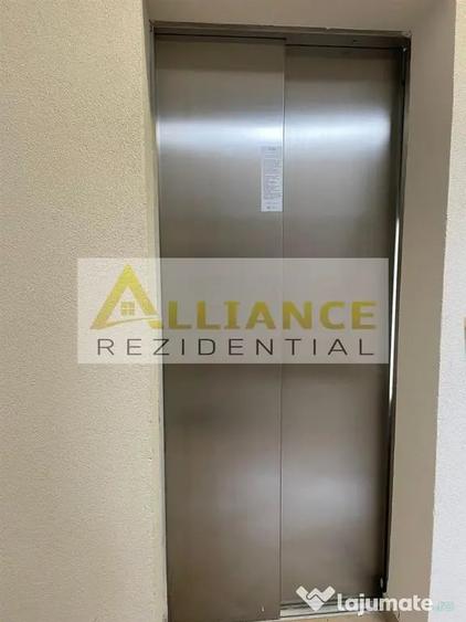 Apartament cu 3 camere decomandat în Metalurgiei