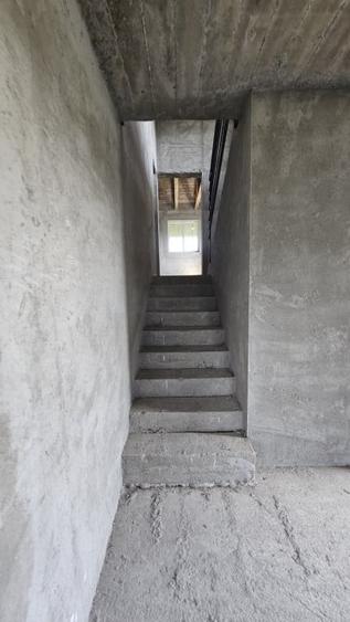 Casă individuală cu 5 camere cu Garaj în Chinteni