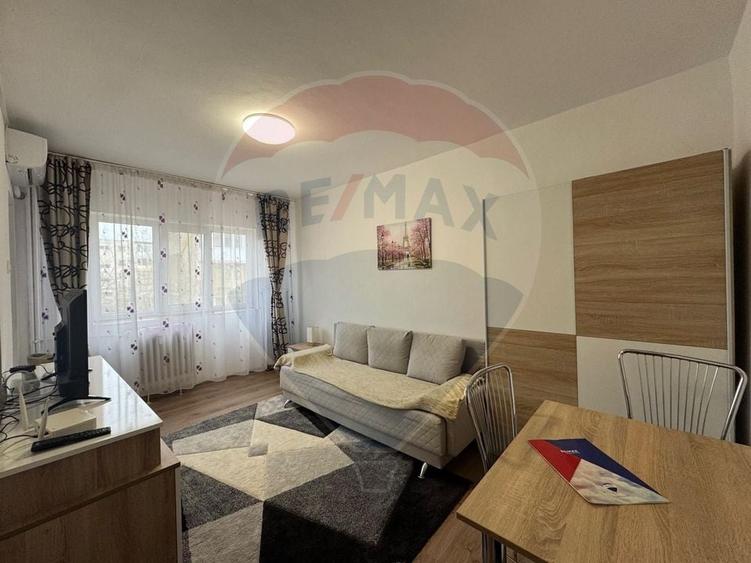 Garsonieră semidecomandată în Micălaca