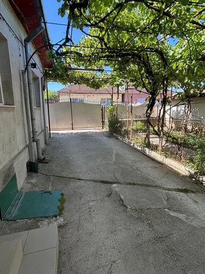 Casă cu 2 camere în Hunedoara