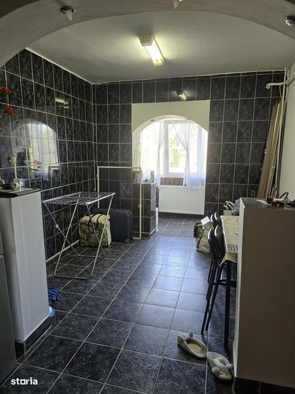 Apartament cu 2 camere decomandat în Cornitoiu