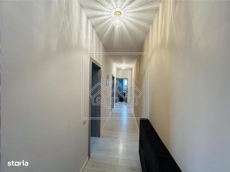 Apartament cu 3 camere în Central