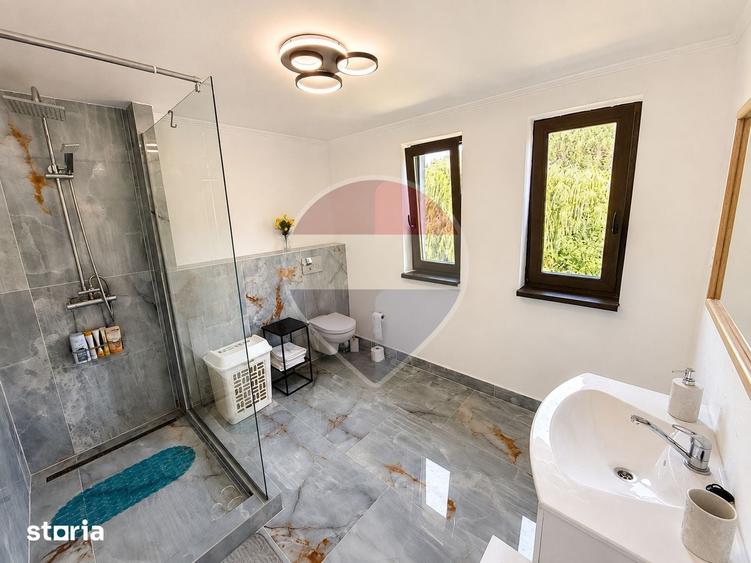 Casă cu 4 camere cu Teren 1300 Mp în Făget