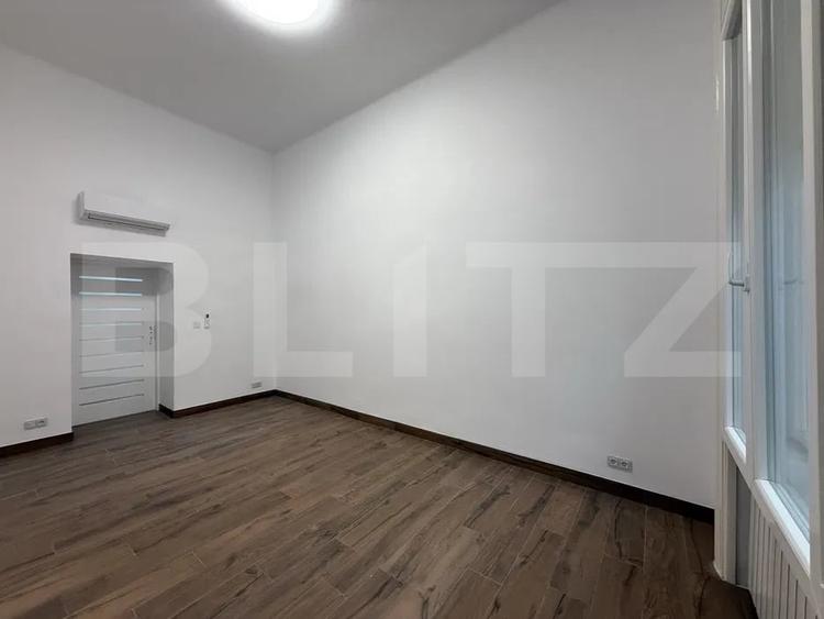 Apartament cu 2 camere decomandat în P-ța Unirii