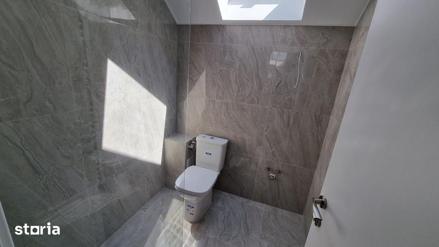 Apartament cu 3 camere în Florilor