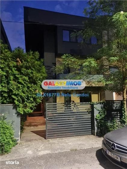 Casă cu 4 camere cu Teren 250 Mp în Central