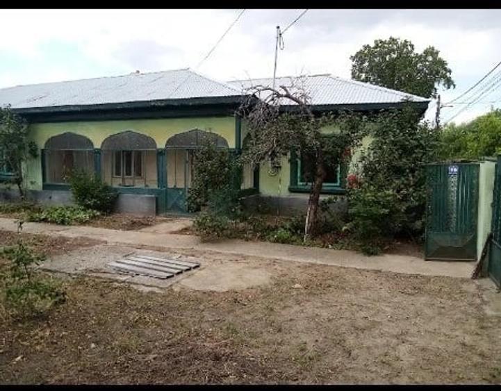 Casă cu Teren 1260 Mp în Central