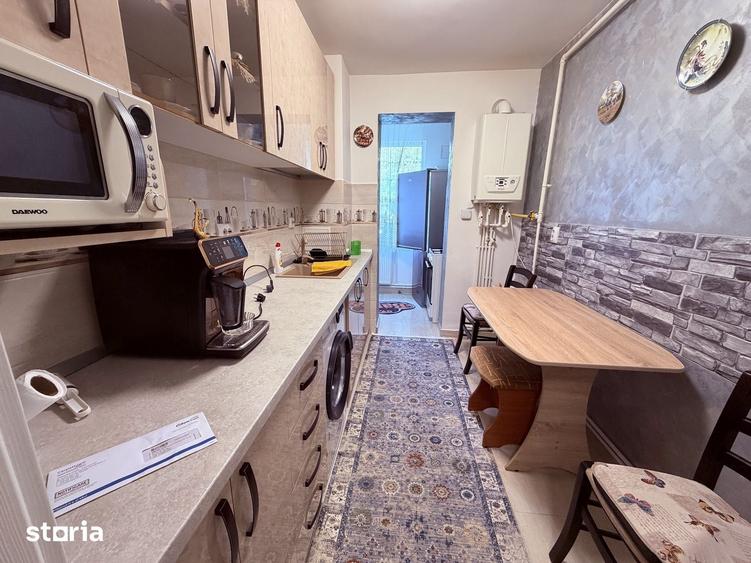 Apartament cu 2 camere decomandat în Micro 4