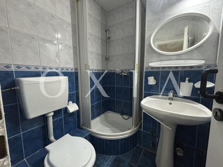 Apartament cu 3 camere decomandat, mobilat în Cetății