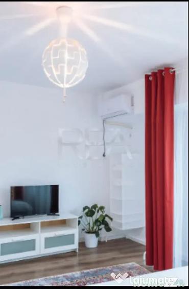 Apartament cu 4 camere decomandat în Cantemir