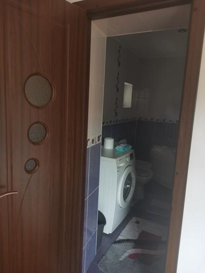 Casă cu 4 camere în Drumul Carului