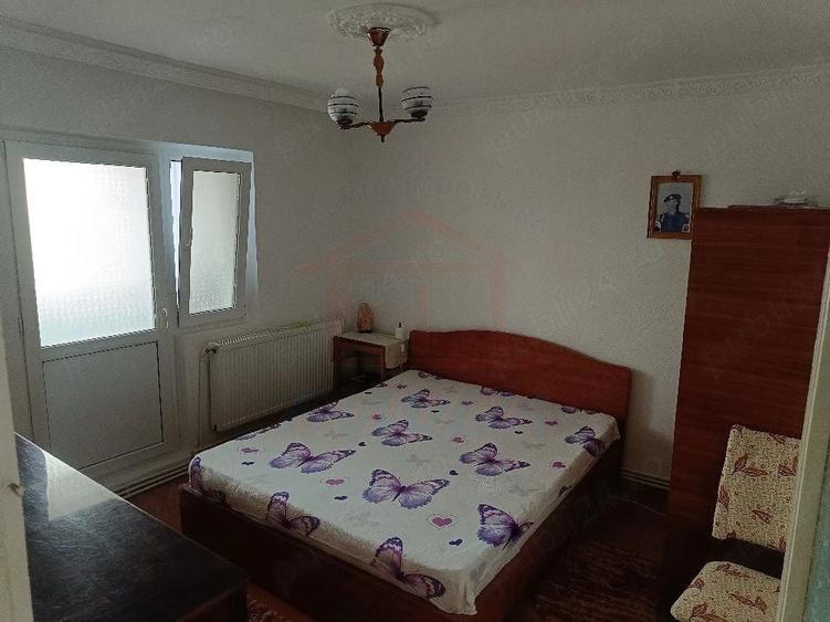 Apartament cu 3 camere decomandat în Micro 39