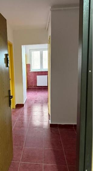 Apartament cu 2 camere circular în Astra