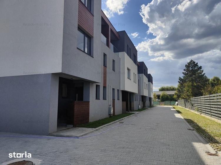 Casă cu 5 camere cu Teren 90 Mp în Central