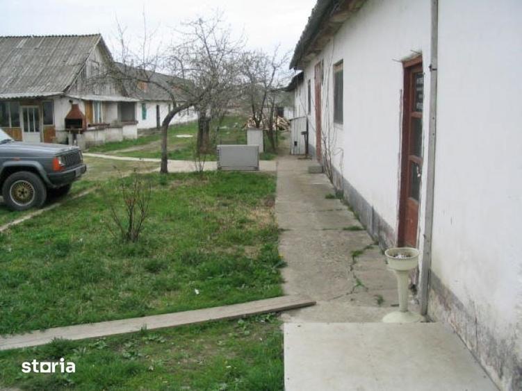 Teren de 6158 mp, în Central