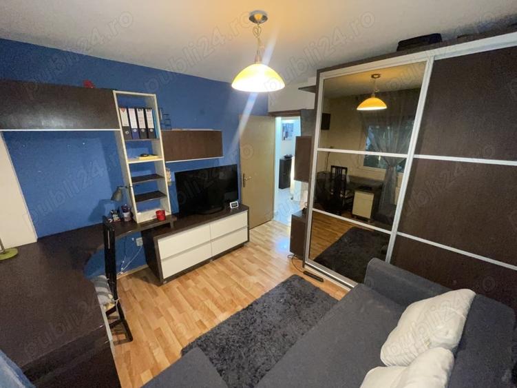 Apartament cu 4 camere decomandat în 9 Mai