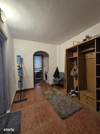 Apartament cu 2 camere decomandat în Mioriței