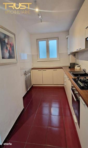 Apartament cu 2 camere decomandat în Dârste
