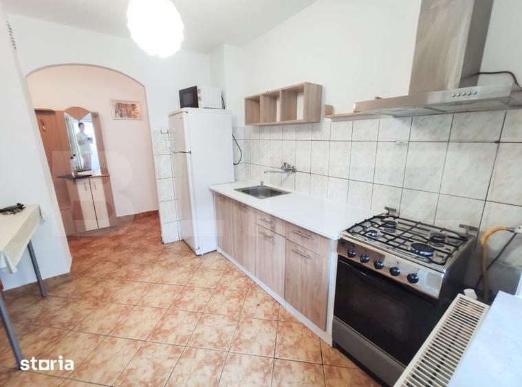 Apartament cu 2 camere decomandat în Carpați 2