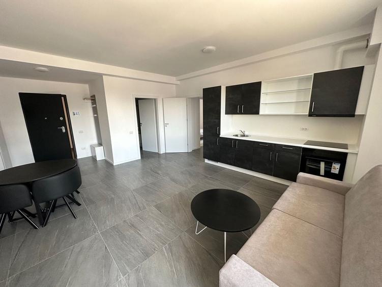 Apartament cu 3 camere decomandat în Torontalului