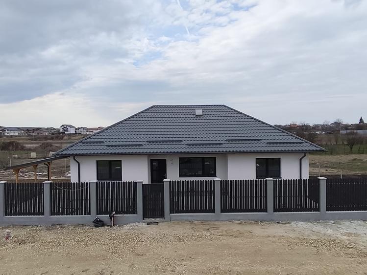 Casă individuală cu 4 camere cu Teren 350 Mp în Joița