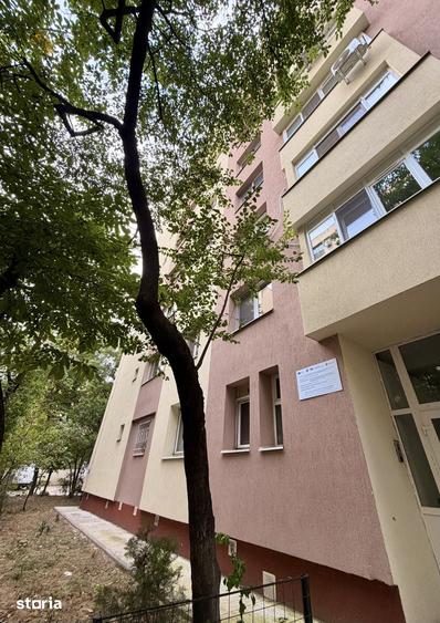 Apartament cu 3 camere semidecomandat în Pantelimon