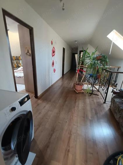 Casă cu 5 camere cu Teren 1000 Mp în Luna