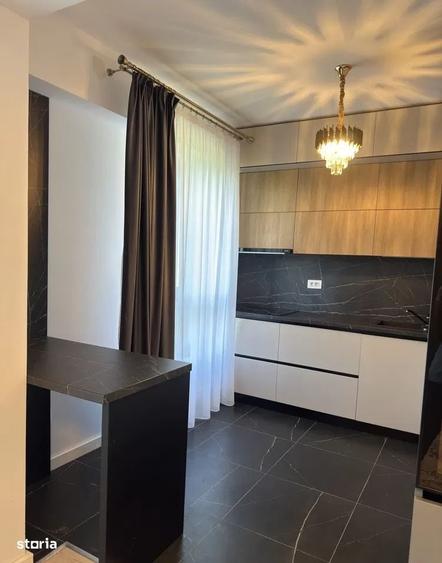 Apartament cu 3 camere decomandat în Sisești