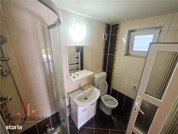 Casă cu 3 camere în Unirii