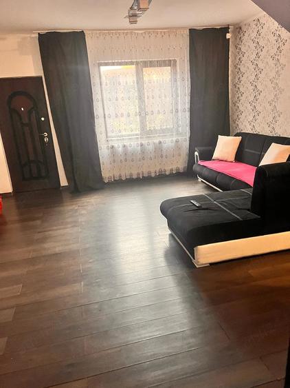 Casă cu Teren 374 Mp în Valu lui Traian