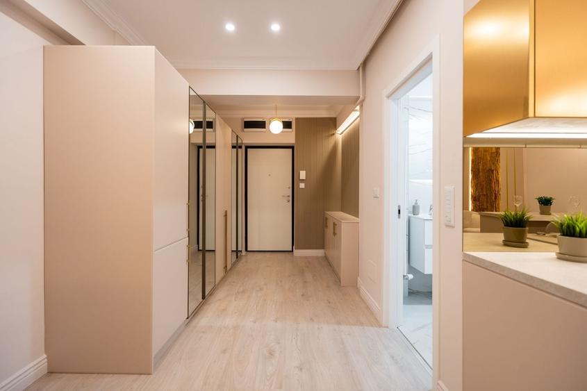 STUDIO | 1 CAMERA | PIPERA | IVORY | ROND OMV | NOU | LUX | PRET + TVA - 18