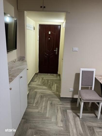 Garsonieră decomandată în Central