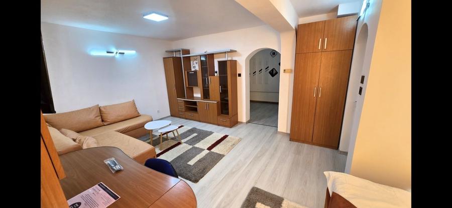 Apartament cu 2 camere nedecomandat în Central