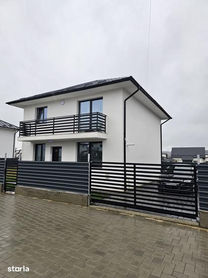 Casă cu 3 camere cu Teren 335 Mp în Șcheia