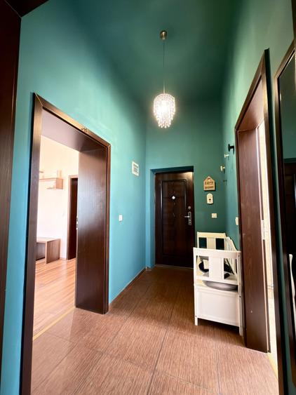 Apartament cu 2 camere semidecomandat, mobilat în Dumbrăvița