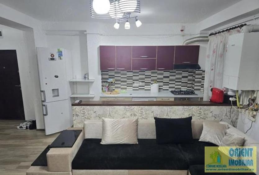 Apartament cu 2 camere decomandat în Tomis Plus