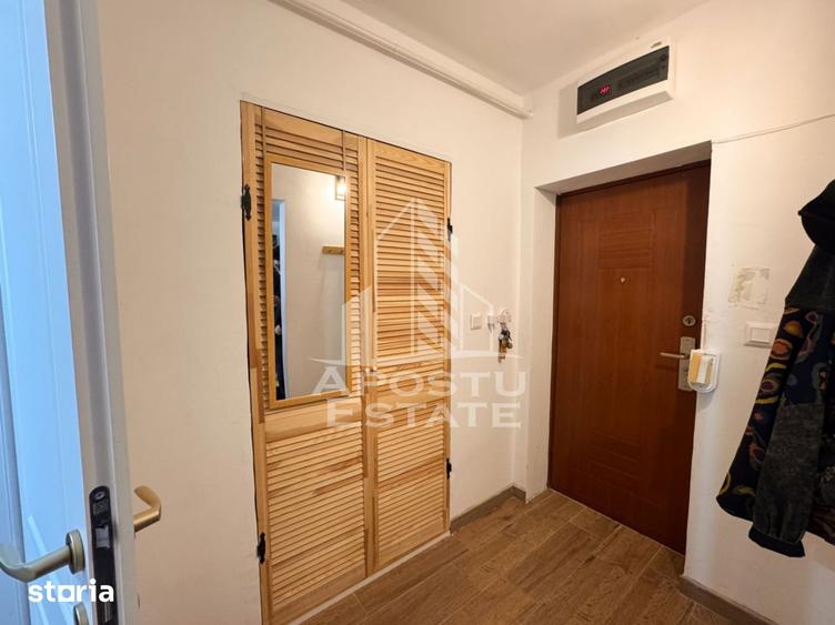 Apartament cu 2 camere semidecomandat în Central