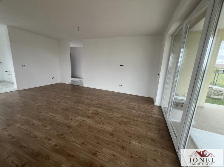 Casă individuală cu 3 camere cu Teren 504 Mp în Micești