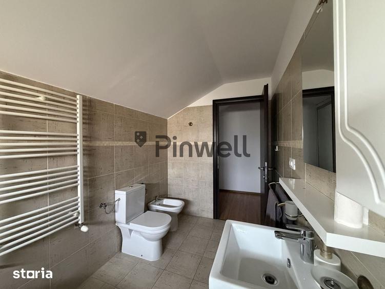 Casă individuală cu 5 camere cu Canalizare în Central