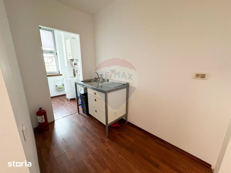 Spațiu comercial, de 200 mp, în Vitan