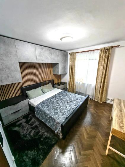 Apartament cu 3 camere decomandat în Lunei