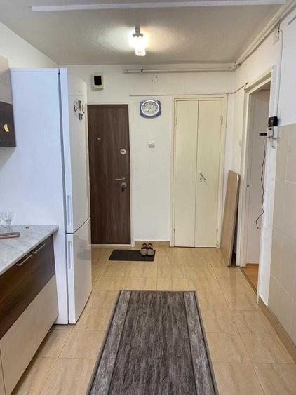 Apartament cu 2 camere semidecomandat în Petros