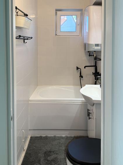 Apartament cu 2 camere semidecomandat în Boul Roșu
