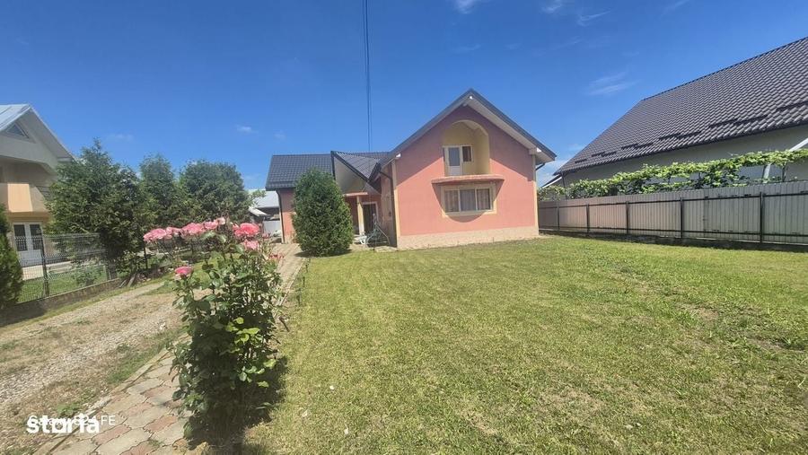Casă cu 4 camere cu Teren 2000 Mp în Timișești