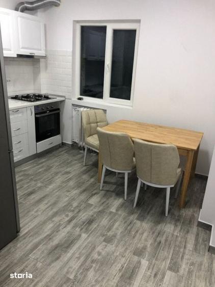 Apartament cu 3 camere în Drumul Taberei